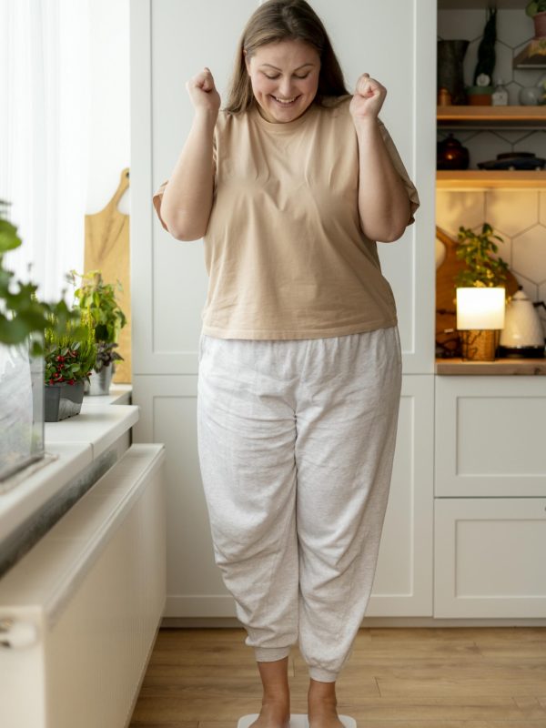 person-with-eating-disorder-losing-weight